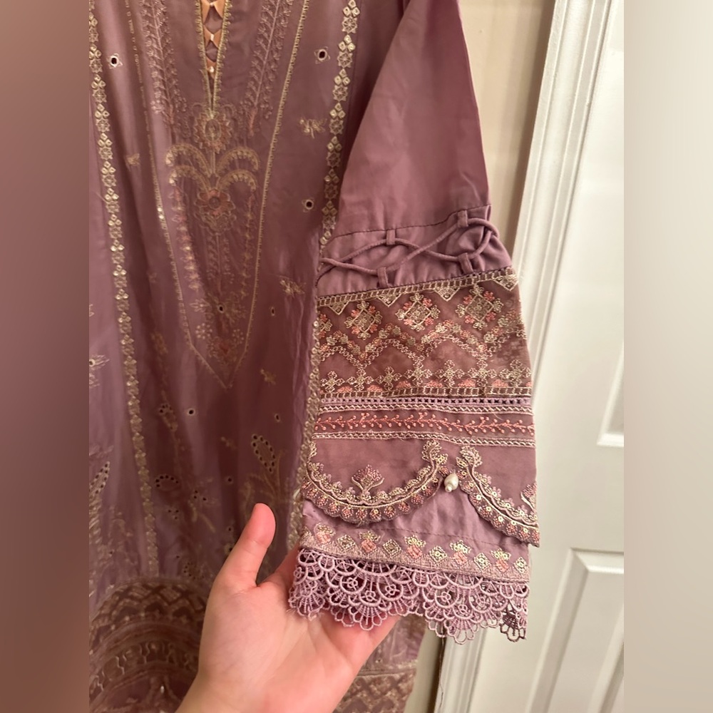 Batik Pakistani Designer Kurta & Dupatta Set | Embroidered Mauve Purple | Size M - Picture 12 of 14